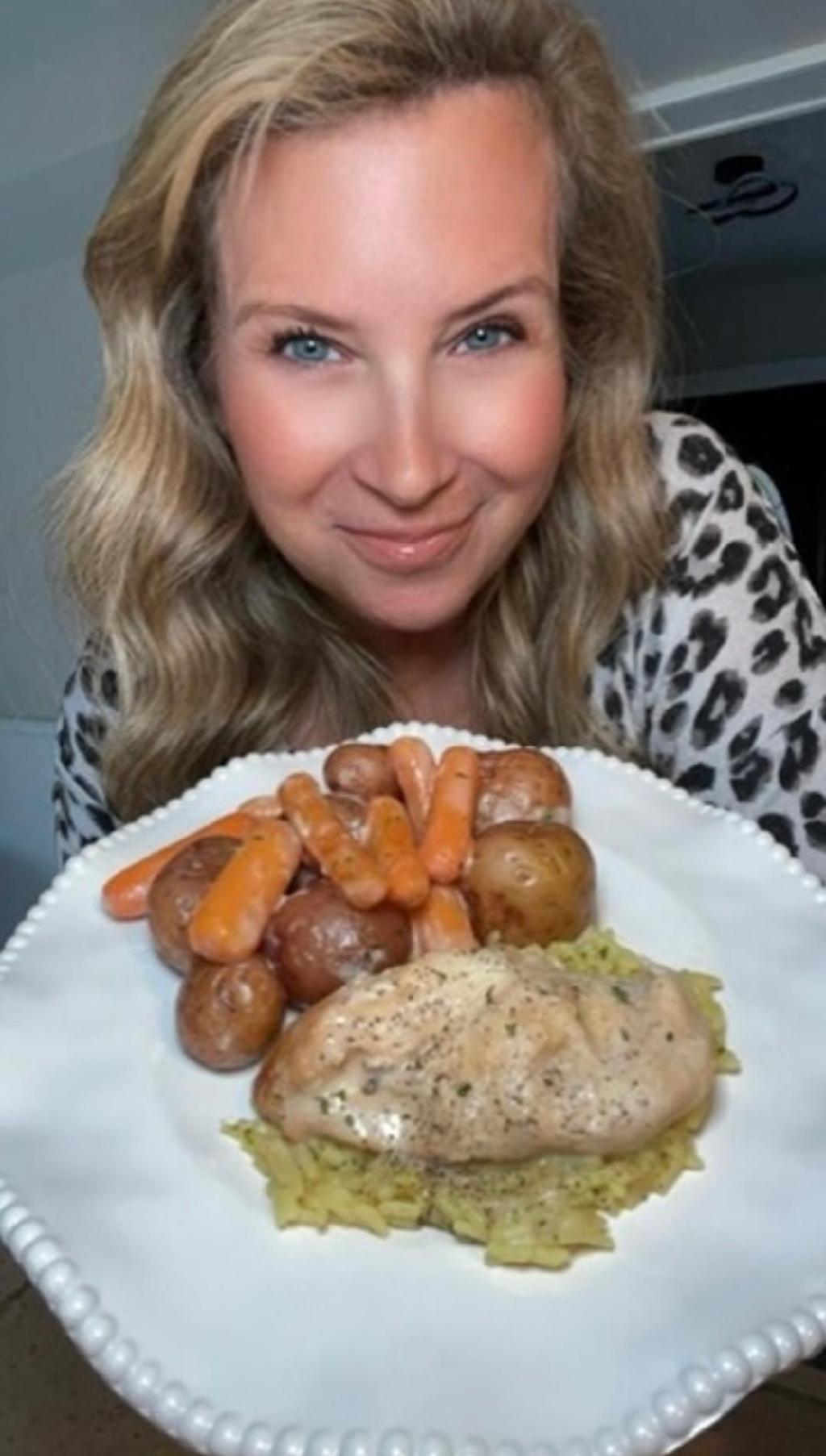 Crockpot Chicken That Basically Cooks Itself (You’re&nbsp;Welcome)